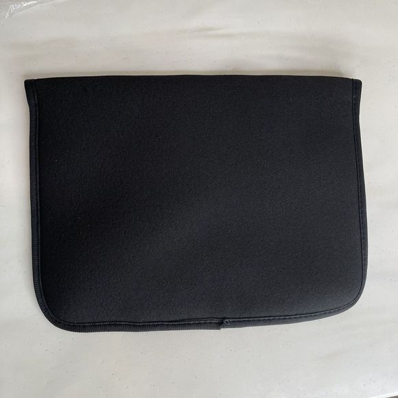 New Black Tablet Sleeve Fits 10 Inch Tablets, ipad, Samsung, Android, Universal - Picture 10 of 12